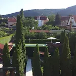 Bed & Breakfast Agi Panzio Obuda