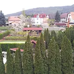 Agi Panzio Obuda Bed & Breakfast