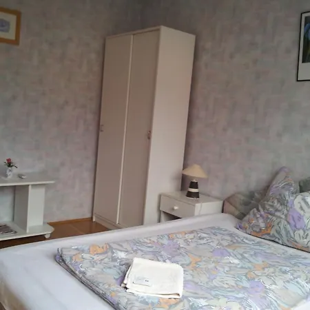 Agi Panzio Obuda Bed & Breakfast